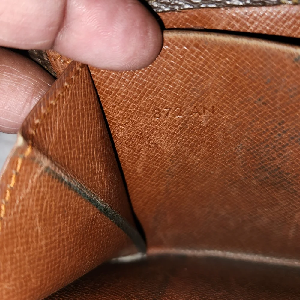 LOUIS VUITTON MONOGRAM CANVAS DOUBLE SNAP VINTAGE  WALLET ! - Picture 12 of 16